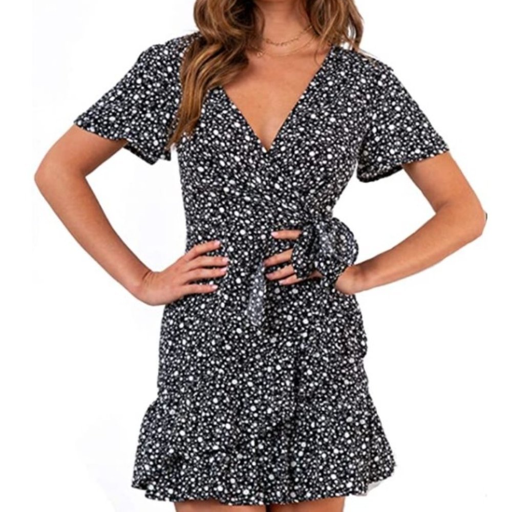 Women's Black White Short Sleeve V Neck Midi Dress